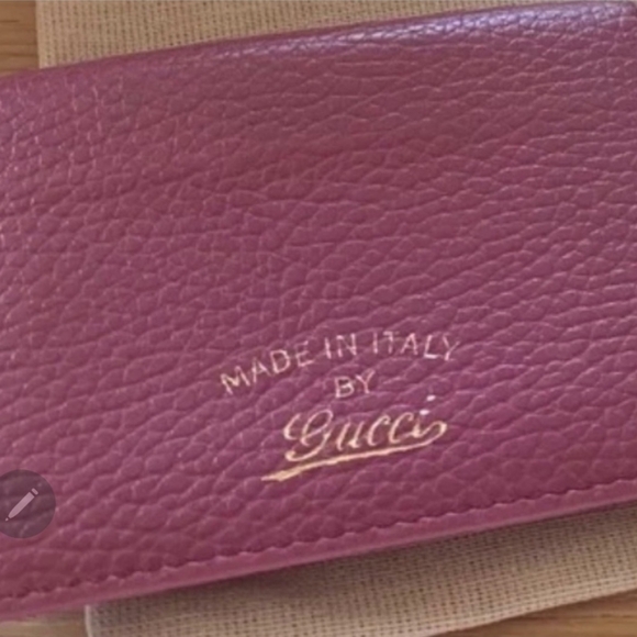 Gucci Fuchsia Leather Card Holder - Picture 1 of 5